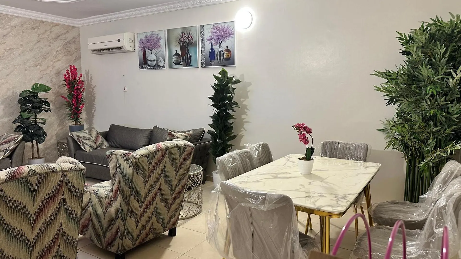 شقه رائعه رقم 9 باثاث مودرن ودخول ذاتي Apartment Riyadh Saudi Arabia